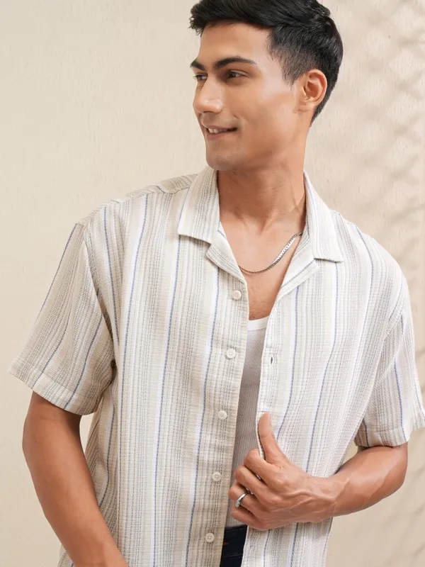 Locomotive Men Beige Striped Relaxed Fit Casual Shirt