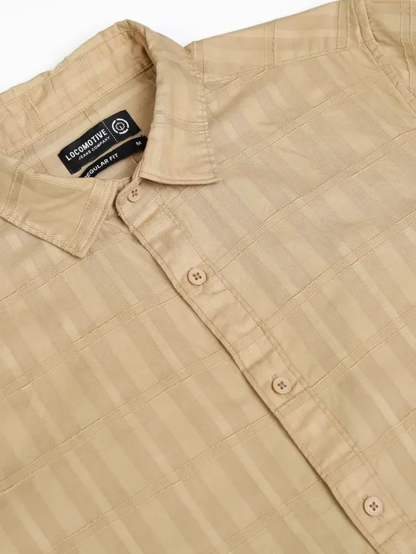 Locomotive Men Khaki Checked Regular Fit Casual Shirt