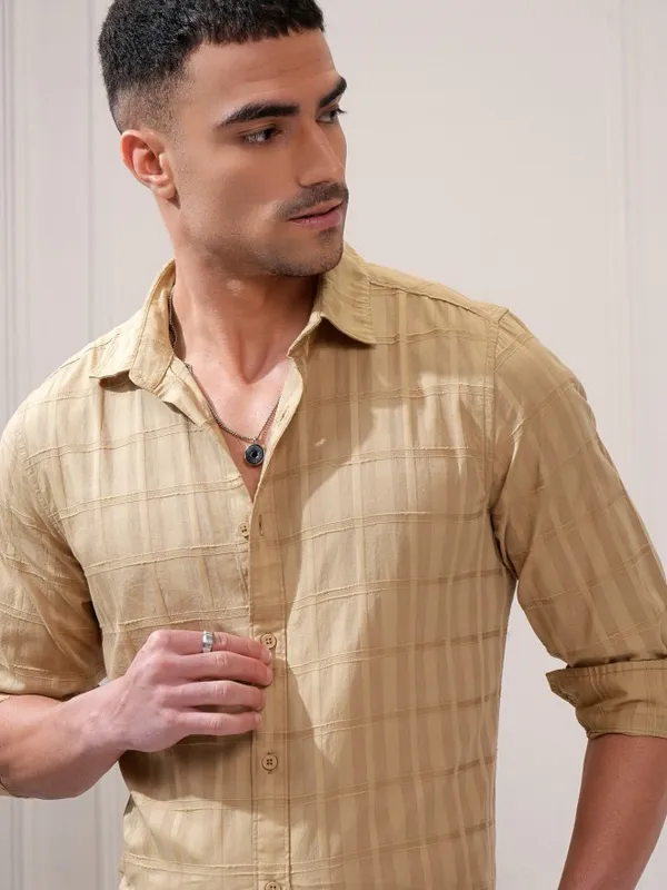 Men Regular Fit Casual Shirt