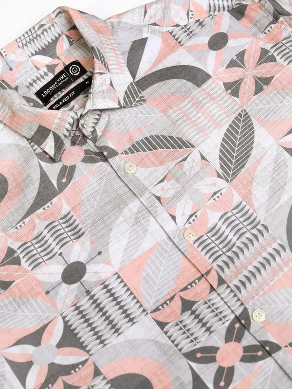 Locomotive Men Peach Printed Relaxed Fit Casual Shirt