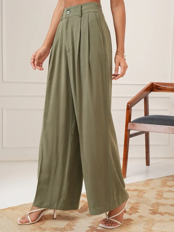 Tokyo Talkies Women Olive Solid Flared Casual Trouser