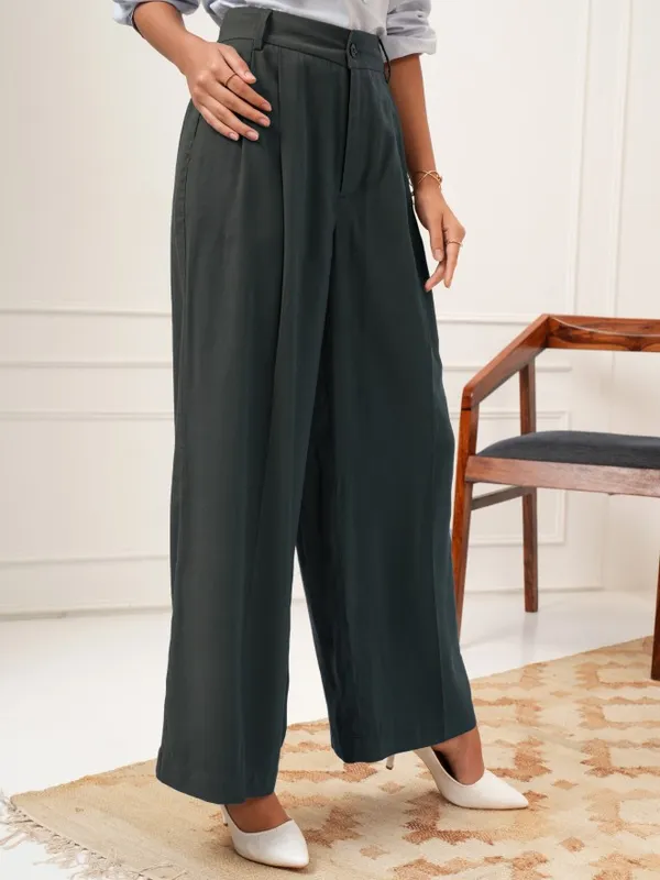Tokyo Talkies Women Charcoal Solid Flared Casual Trouser