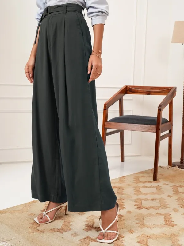Solid Flared Casual Trouser