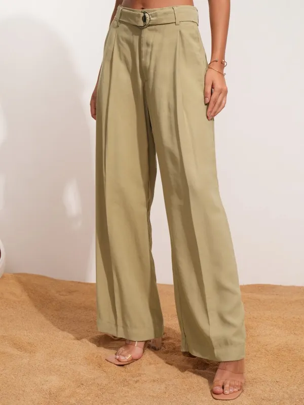 Tokyo Talkies Women Beige Solid Straight Fit Casual Trouser