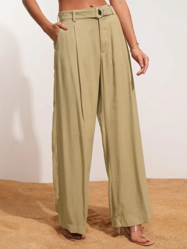 Tokyo Talkies Women Beige Solid Straight Fit Casual Trouser