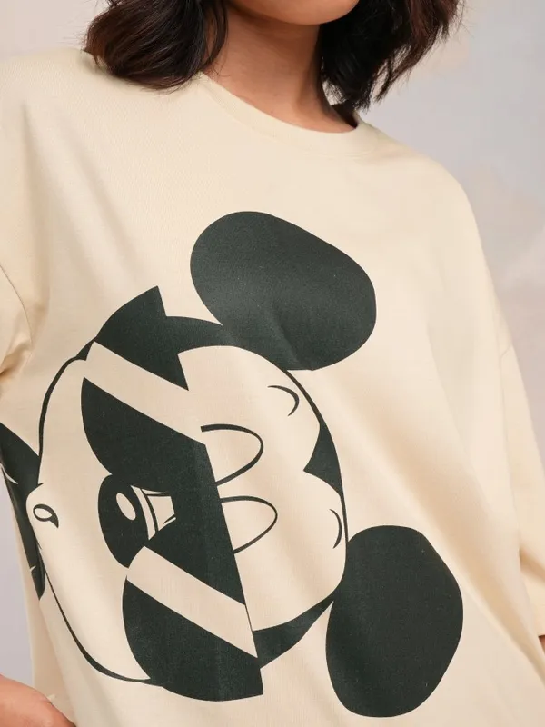 Disney By Tokyo Talkies Women Beige Mickey Mouse Printed Round Neck T-Shirt