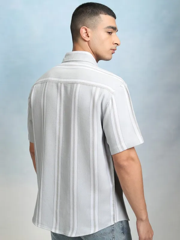 Highlader Men Grey Striped Relaxed Fit Casual Shirt