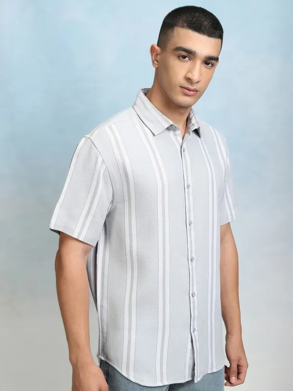 Highlader Men Grey Striped Relaxed Fit Casual Shirt