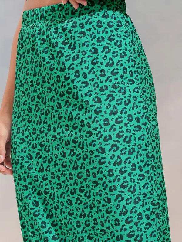 Tokyo Talkies Women Green Midi Skirt