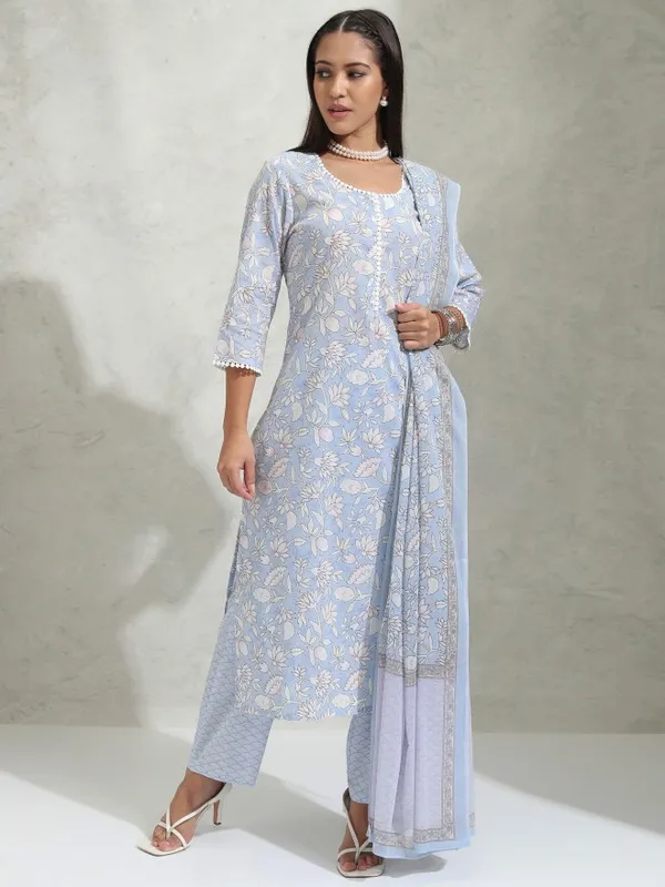 Vishudh Women Dusty Blue Printed Staright Kurta With Trouser And Dupatta