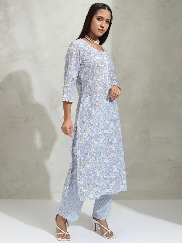 Vishudh Women Dusty Blue Printed Staright Kurta With Trouser And Dupatta