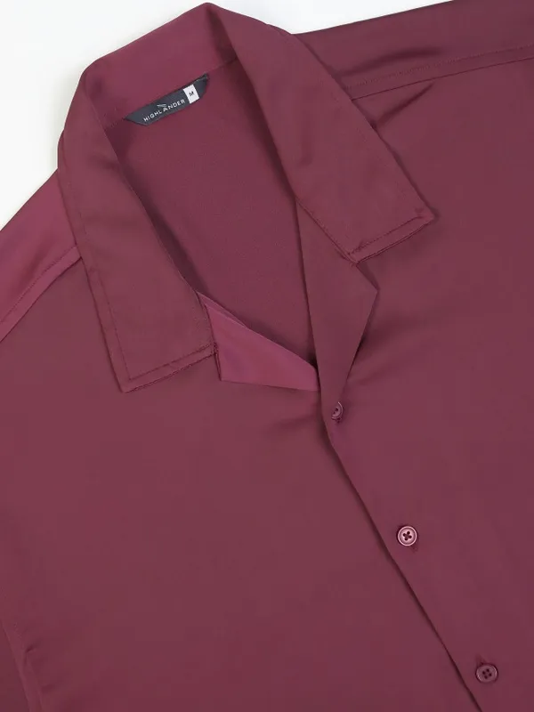 Highlander Men Burgundy Solid Relaxed Fit Casual Shirt