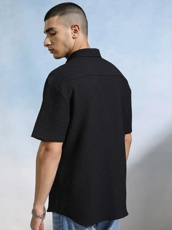Highlander Men Black Textured Relaxed Fit Casual Shirt