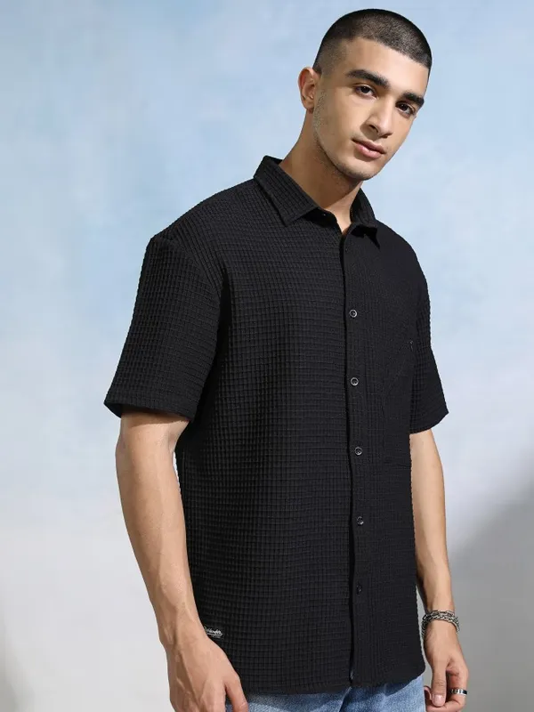 Highlander Men Black Textured Relaxed Fit Casual Shirt