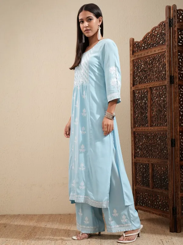 Vishudh Women Blue Embroidered Straight Kurta And Palazzo Set