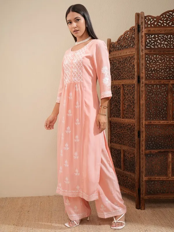 Vishudh Women Peach Embroidered Straight Kurta And Palazzo Set