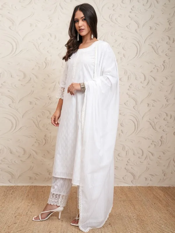 Vishudh Women White Printed Straight Kurta With Pants And Dupatta