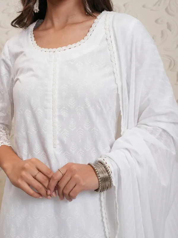 Vishudh Women White Printed Straight Kurta With Pants And Dupatta