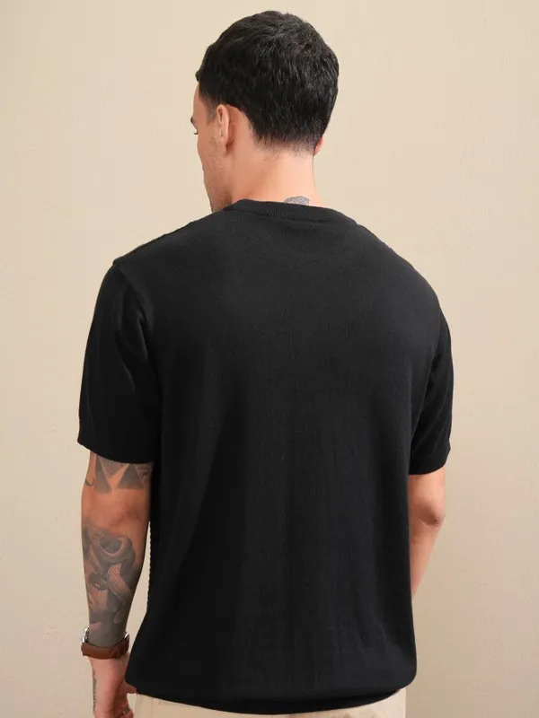 Highlander Men Black Self Design Round Neck Relaxed Fit T-Shirt