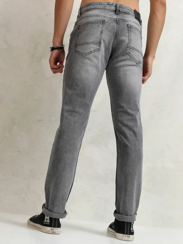 Highlander Men Grey Straight Fit Mildly Distressed Jeans
