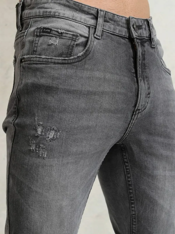 Highlander Men Grey Straight Fit Mildly Distressed Jeans