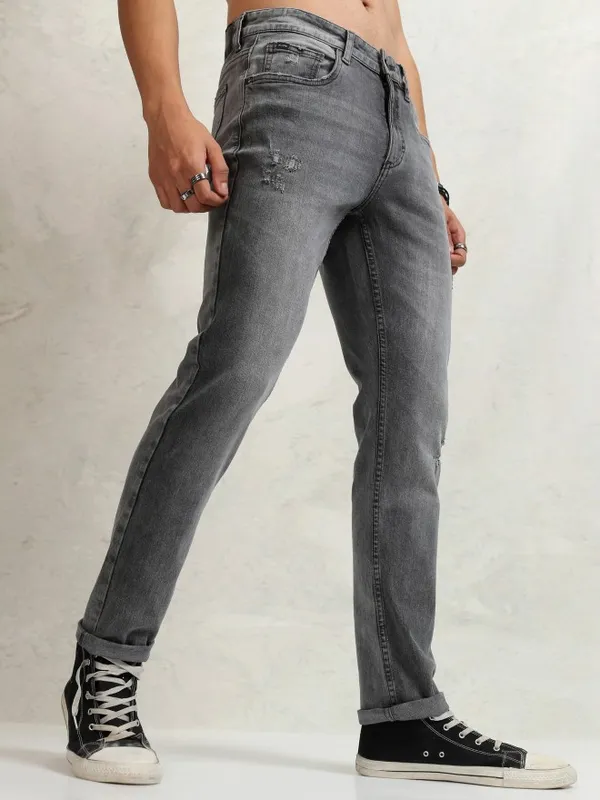 Highlander Men Grey Straight Fit Mildly Distressed Jeans