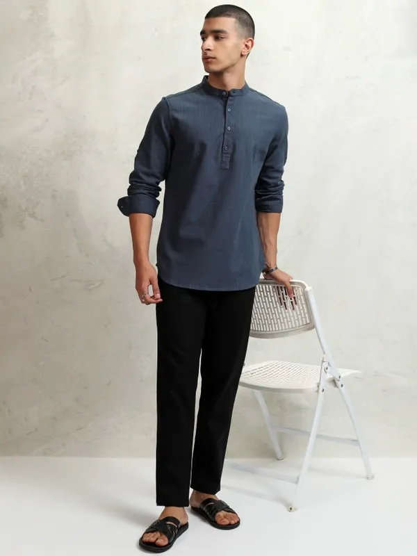 Highlander Men Black Regular Fit  Solid Formal Trousers