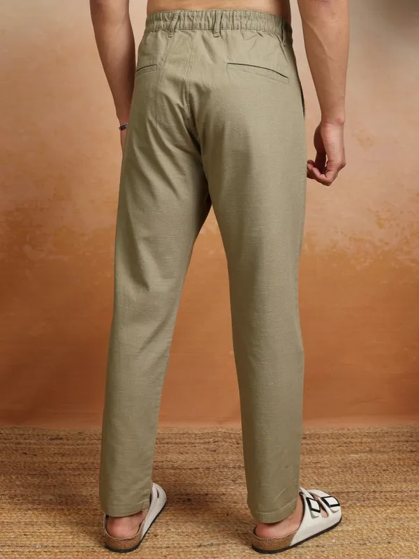 Highlader Men Beige Slim Fit Solid Chinos