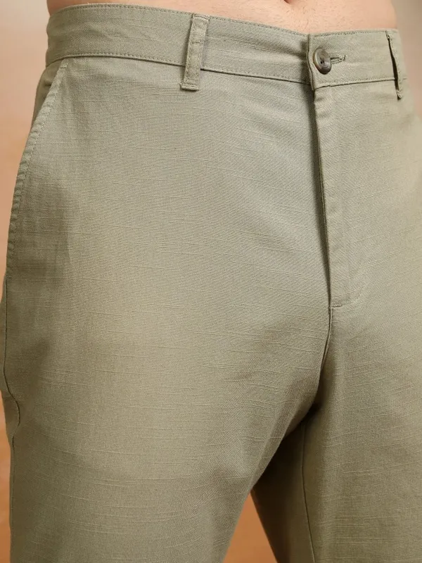 Highlader Men Beige Slim Fit Solid Chinos