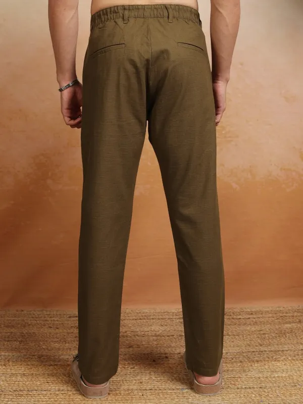 Highlader Men Brown Slim Fit Solid Chinos