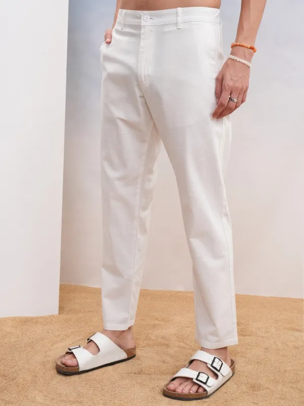 Highlander Men White Straight Fit Solid Casual Trouser