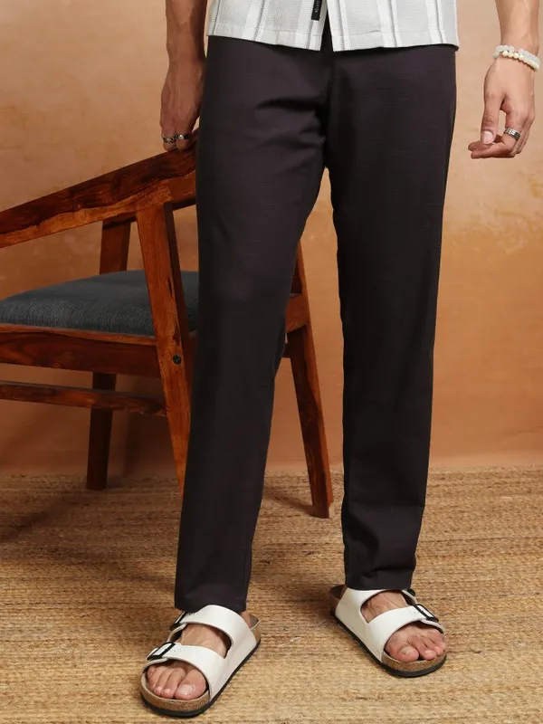 Highlader Men Black Slim Fit Solid Chinos