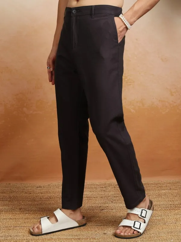 Highlader Men Black Slim Fit Solid Chinos