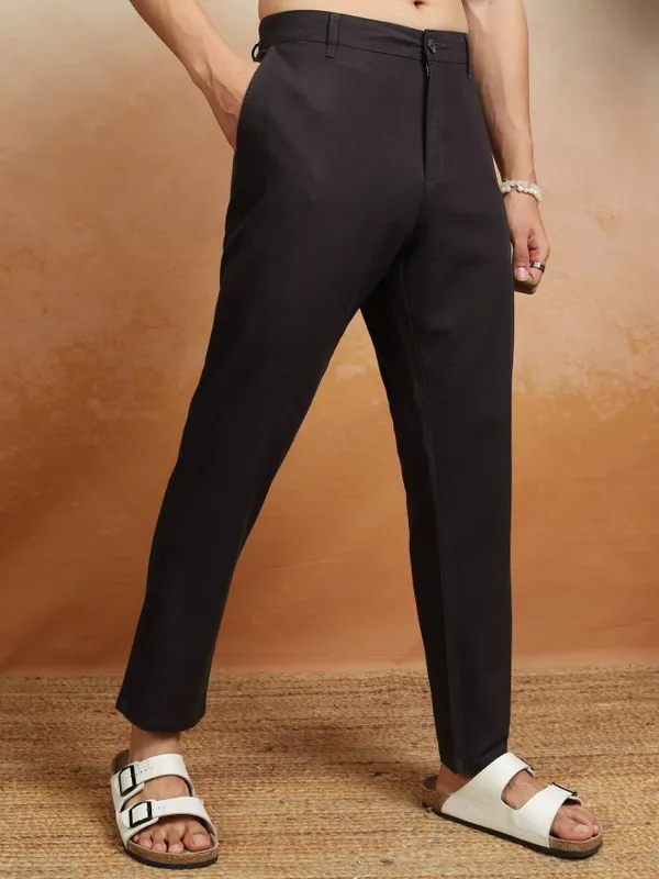 Highlader Men Black Slim Fit Solid Chinos