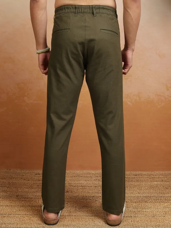 Highlader Men Brown Slim Fit Solid Chinos