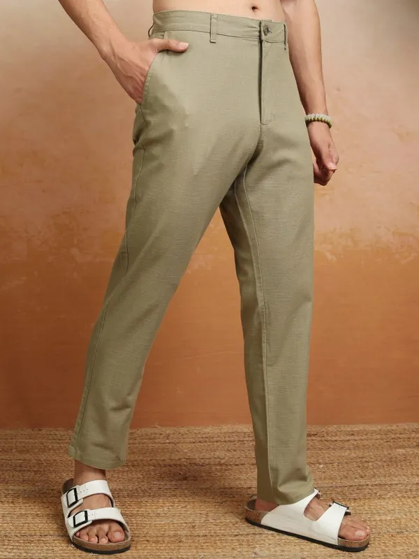 Highlader Men Beige Slim Fit Solid Chinos