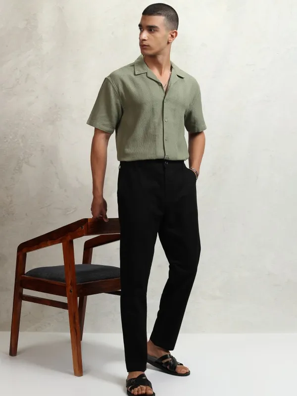 Highlander Men Black Regular Fit  Solid Formal Trousers