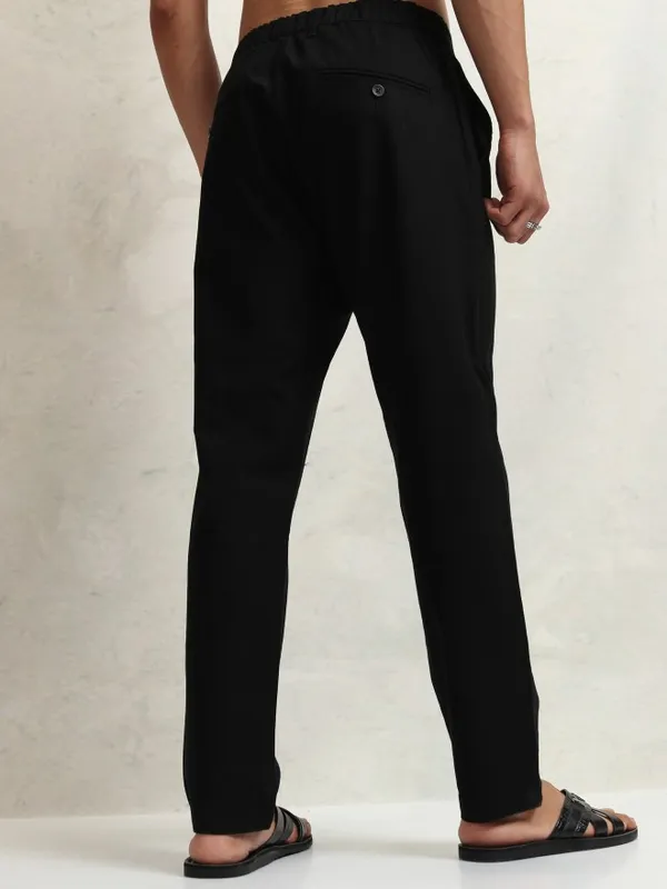 Highlander Men Black Regular Fit  Solid Formal Trousers