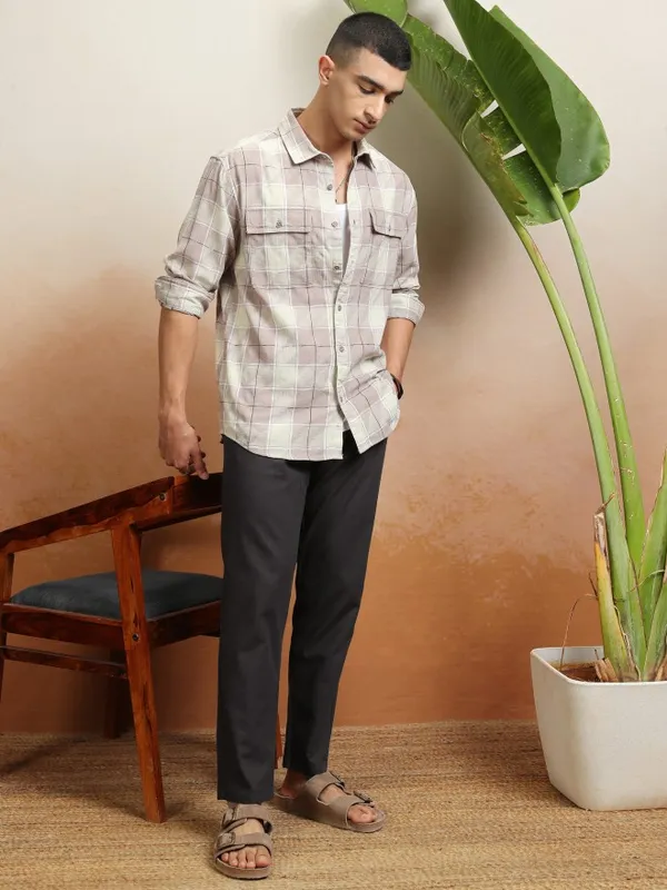 Highlader Men Blue Slim Fit Solid Chinos