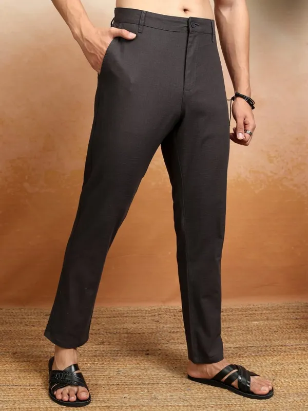 Highlander Men Black Slim Fit Solid Formal Trouser