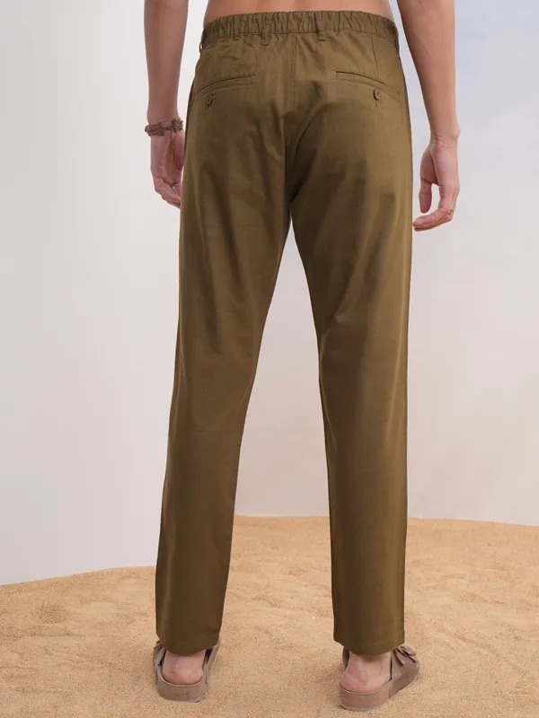 Highlander Men Brown Straight Fit Solid Casual Trouser