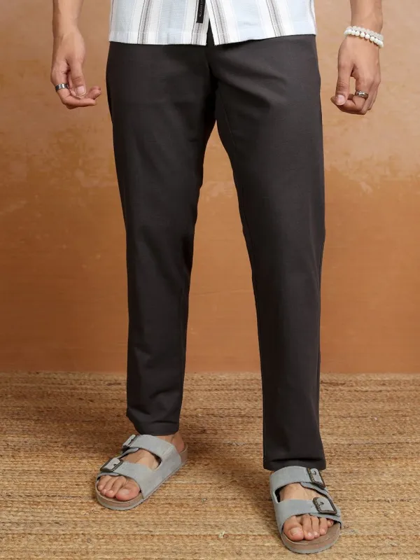 Highlander Men Black Slim Fit Solid Formal Trouser