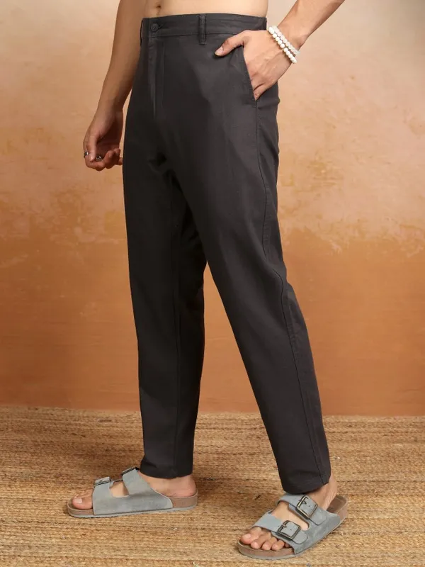 Highlander Men Black Slim Fit Solid Formal Trouser