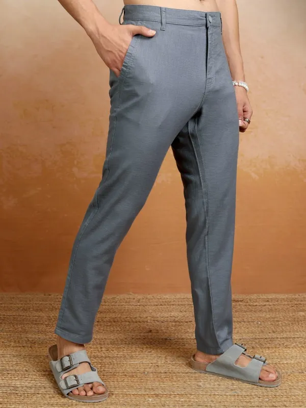 Highlander Men Grey Slim Fit Solid Formal Trouser
