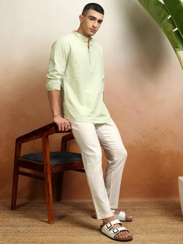 Highlander Men Beige Slim Fit Solid Formal Trouser