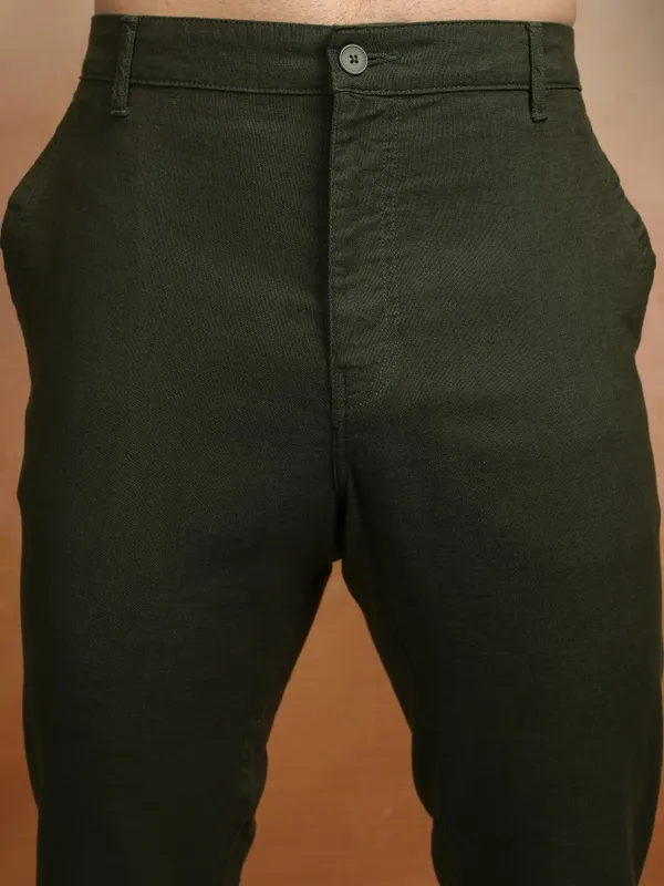 Highlander Men Green Slim Fit Solid Formal Trouser