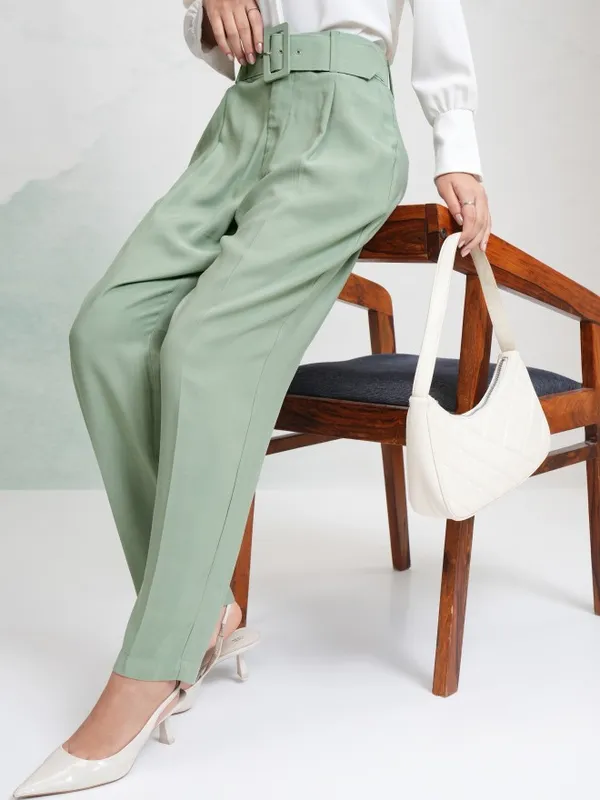 Tokyo Talkies Women Green Solid Straight Fit Casual Trouser