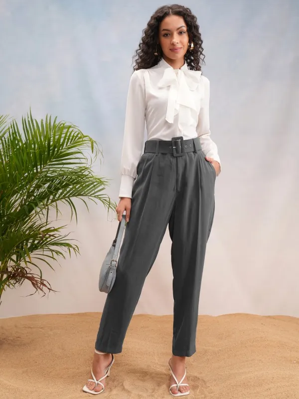 Tokyo Talkies Women Charcoal Solid Straight Fit Casual Trouser