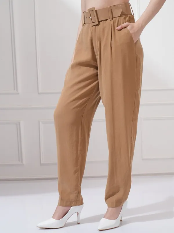 Tokyo Talkies Women Taupe Solid Straight Fit Casual Trouser
