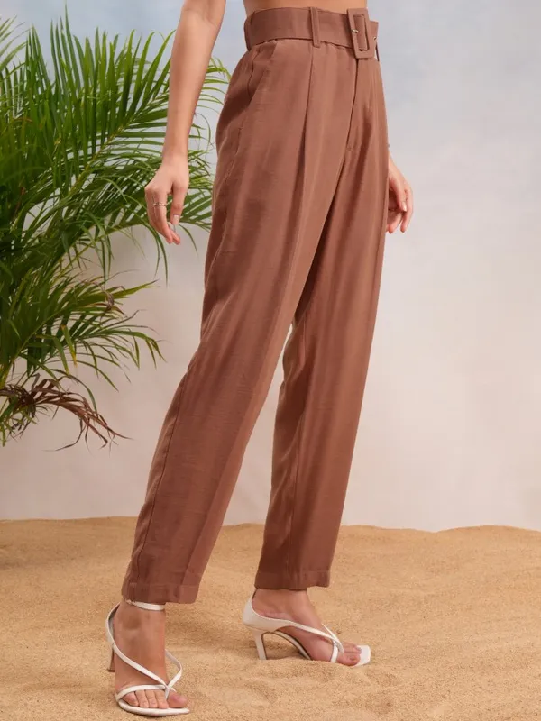 Tokyo Talkies Women Rose Solid Straight Fit Casual Trouser